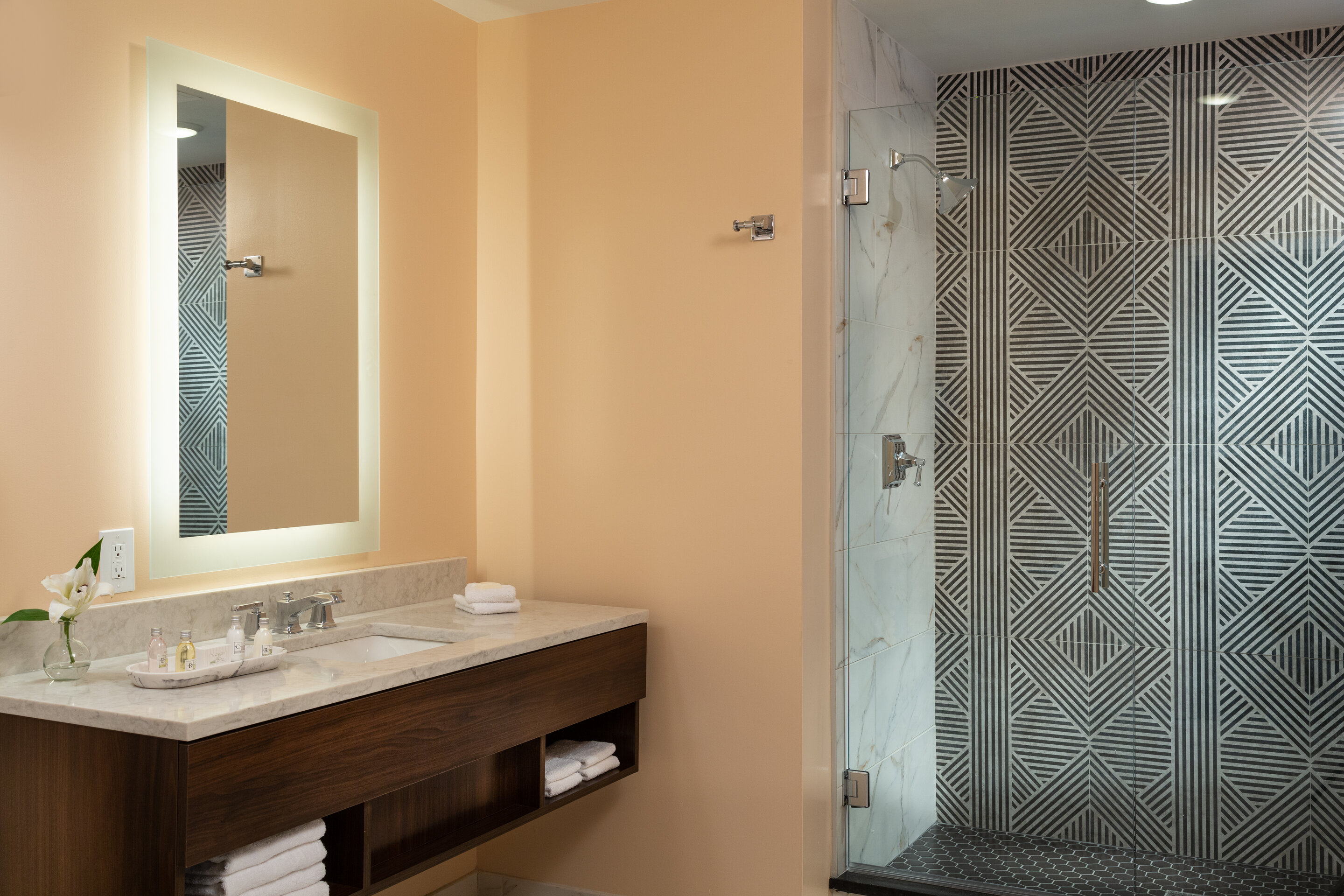 Bathroom - Roanoke Hotel Rooms