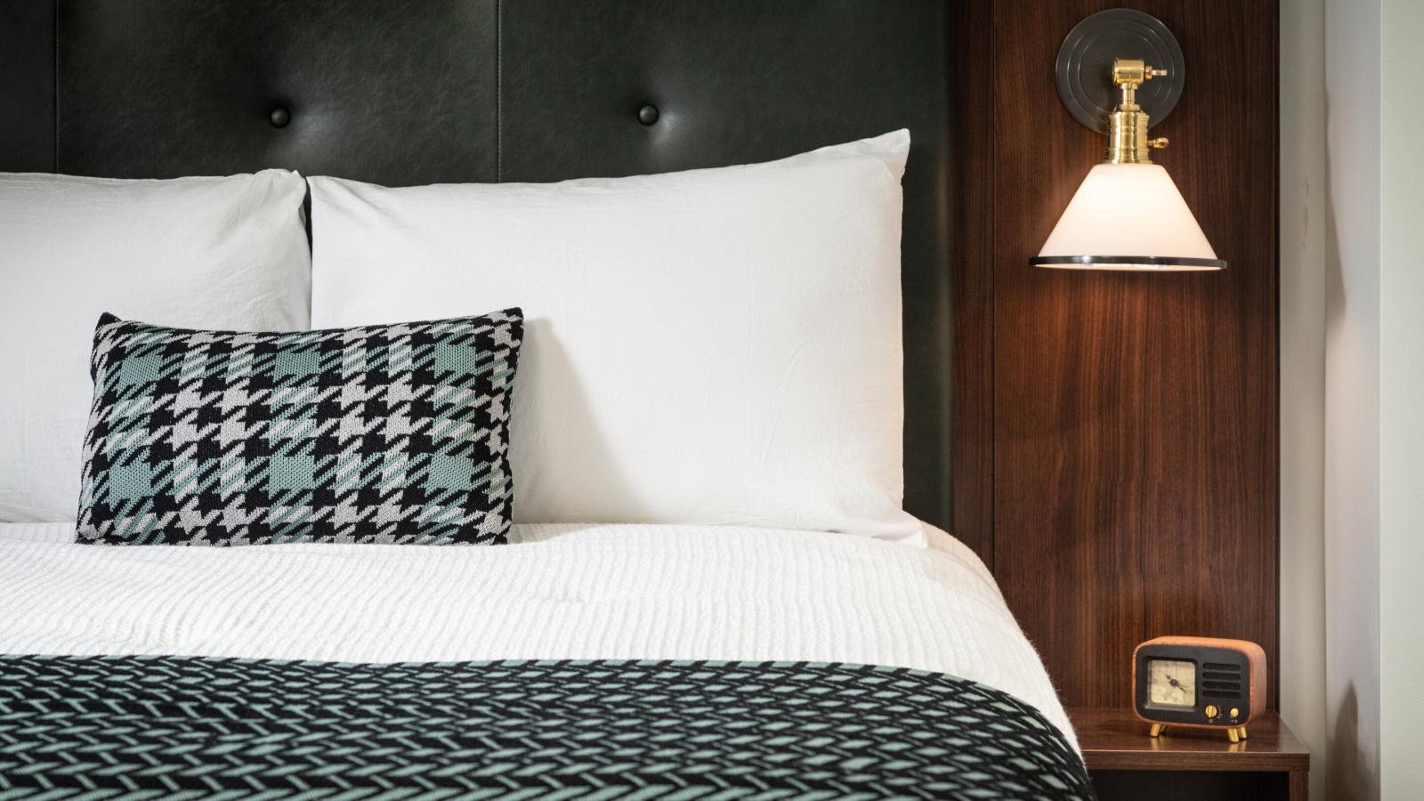 ADA King Details - Roanoke Hotel Rooms